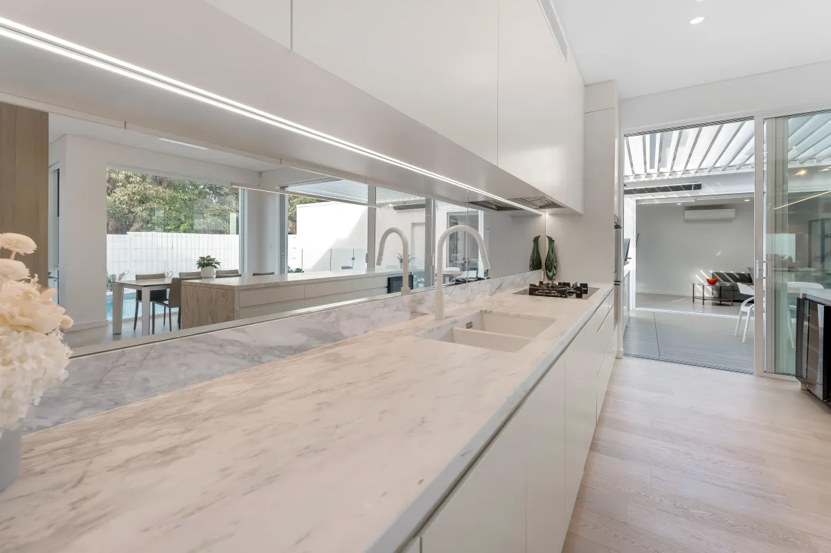 Luxury Kitchen Layout by ROAR